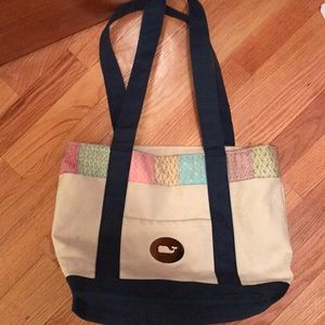 Vineyard vines beach bag